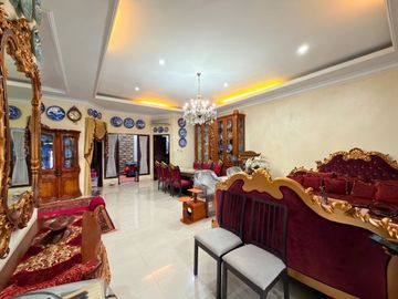 TINGGAL BAWA KOPER! RUMAH MEWAH SEMI FURNISHED DI TEBET BARAT, AKSES 3 MOBIL‼️