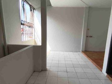 Rumah Siap Huni 2 Lantai Tanjung Duren Jakarta Barat