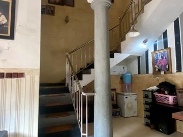 Jual Rumah Kokoh di Jambangan Surabaya