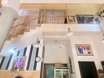 Jual Rumah Kokoh di Jambangan Surabaya