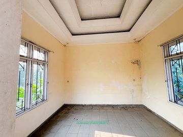Rumah Luas Harga Bagus di Lokasi Favourite Raffles Hills Cibubur