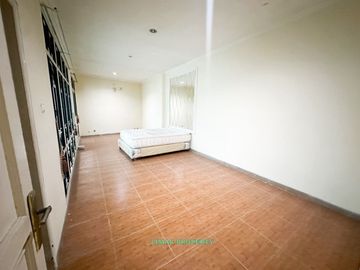 Rumah Luas Harga Bagus di Lokasi Favourite Raffles Hills Cibubur