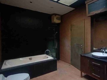 Dijual Rumah Bangunan Mandiri Sektir 1.2 Griya Loka Bsd City