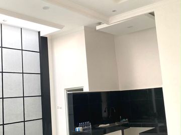 DIJUAL RUMAH BANGUNAN BARU DI PEKAYON INDAH BEKASI SELATAN