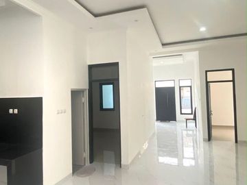 DIJUAL RUMAH BANGUNAN BARU DI PEKAYON INDAH BEKASI SELATAN