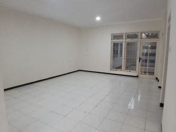 DIJUAL RUMAH NIRWANA EKSEKUTIF