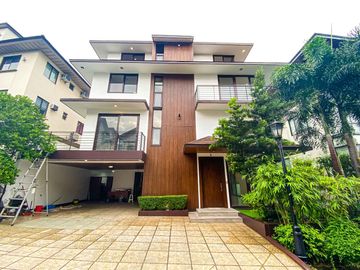 Stunning 3 Bedroom House and Lot for Lease in Mckinley Hill Village, Taguig City