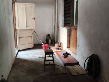 Dijual rumah dan toko siap huni di jalan raya Kota Kediri pusat bisnis