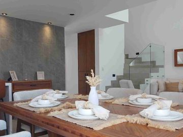 VILLAS LA VALENCIANA CASA EN VENTA FRACCIONAMIENTO SÚPER EXCLUSIVO RECÁMARA EN PLANTA BAJA ZONA NORTE LEON