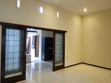 Dijual Rumah siap huni, sangat terawat di Jl.Cengger ayam - Lowokwaru Kota Malang | 90