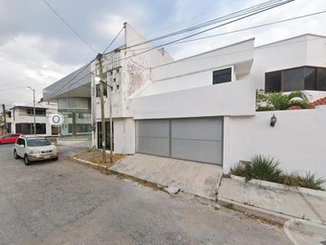 Av. cedros , arboledas, tuxtla Gutiérrez