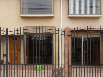VENTA CASA MACHALI, PARQUE SAN JUAN 4 DORMITORIOS, 2 BAÑOS