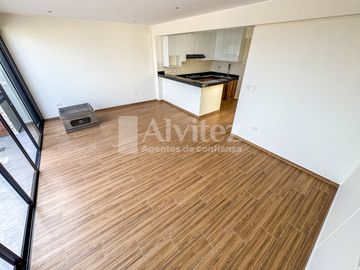 DEPARTAMENTO DÚPLEX DE ESTRENO EN SANTIAGO DE SURCO — 3 DORMITORIOS | FRENTE A PARQUE