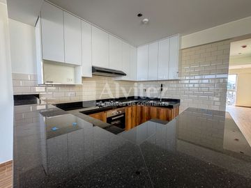 DEPARTAMENTO DÚPLEX DE ESTRENO EN SANTIAGO DE SURCO — 3 DORMITORIOS | FRENTE A PARQUE