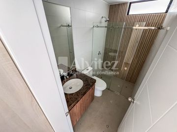 DEPARTAMENTO DÚPLEX DE ESTRENO EN SANTIAGO DE SURCO — 3 DORMITORIOS | FRENTE A PARQUE