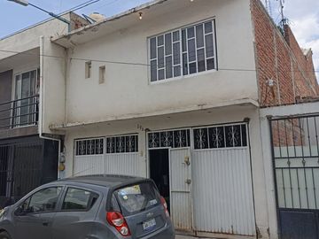 Casa en venta en la San Miguelito