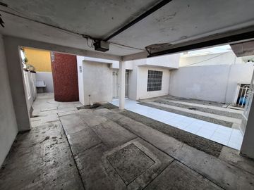 CASA EN RENTA EN SECCIÓN COSTA HERMOSA, TIJUANA