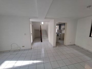 CASA EN RENTA EN SECCIÓN COSTA HERMOSA, TIJUANA