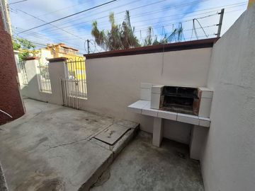 CASA EN RENTA EN SECCIÓN COSTA HERMOSA, TIJUANA