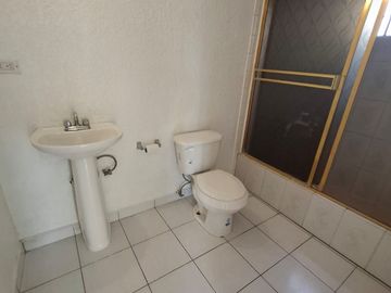 CASA EN RENTA EN SECCIÓN COSTA HERMOSA, TIJUANA