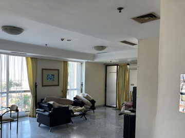 Kondominium Regensi 3BR unit : 1603, Tunjungan Plaza, Sheraton, Surabaya Pusat.