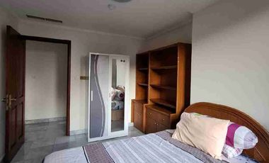 Kondominium Regensi 3BR unit : 1603, Tunjungan Plaza, Sheraton, Surabaya Pusat.