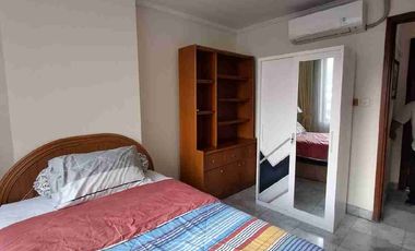 Kondominium Regensi 3BR unit : 1603, Tunjungan Plaza, Sheraton, Surabaya Pusat.