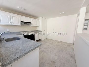 CASA EN  VENTA TEJEDA, 3 RECAMARAS, 3 BAÑOS.