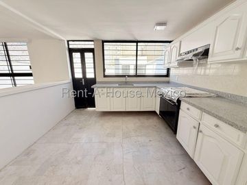 CASA EN  VENTA TEJEDA, 3 RECAMARAS, 3 BAÑOS.