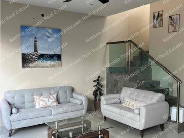 SE RENTA CASA AMUEBLADA Y EQUIPADA EN RESIDENCIAL ARBOLADA CANCÚN HUAYACÁN , 3 RECÁMARAS, ALBERCA PROPIA, SEGURIDAD 24/7, AMENIDADES.