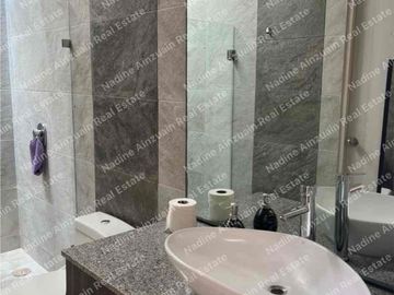 SE RENTA CASA AMUEBLADA Y EQUIPADA EN RESIDENCIAL ARBOLADA CANCÚN HUAYACÁN , 3 RECÁMARAS, ALBERCA PROPIA, SEGURIDAD 24/7, AMENIDADES.