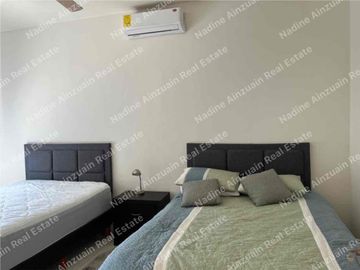 SE RENTA CASA AMUEBLADA Y EQUIPADA EN RESIDENCIAL ARBOLADA CANCÚN HUAYACÁN , 3 RECÁMARAS, ALBERCA PROPIA, SEGURIDAD 24/7, AMENIDADES.