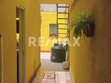 Casa en venta | Narvarte Oriente | Excelente estado y uso de suelo, 4 recamaras y 1.5 baños