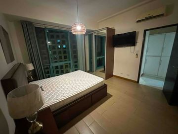 Two Bedroom (2BR) with Parking - 8 Forbes Town Road