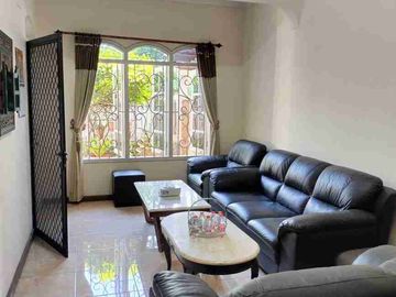 Bawah Pasar, Rumah Terawat Wisma Pagesangan Dekat Masjid Al Akbar, TransIcon AYani