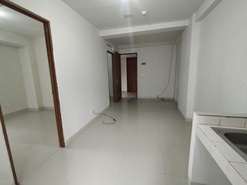 Dijual 2BR Unfurnish Oak Tower B – Sky Garden, Pool, 3 Menit LRT, Lantai 8 Siap Huni