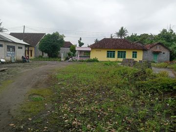Tanah Murah Dekat Pintu Masuk Kampus UII Sleman, Hanya 3 Jt/m² SHM Ready