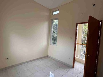 Rumah Rapih & Nyaman Di Cluster Havana Modernland