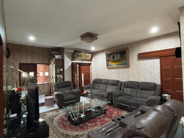 Jual Rumah 2 Lantai Tipe Besar di Alamanda JGC - Kamar Banyak & Full Furnish