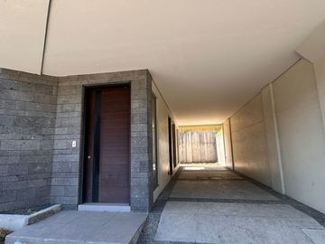 Modern 3-Storey Townhouse in Likha Residences, Muntinlupa City For Sale