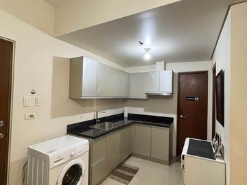 1 bedroom condominium unit in The Beacon Makati for rent