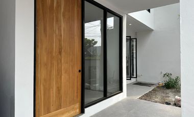Dijual Cepat Rumah 4 Badroom Luas 270 Sqm Huni Jakarta Selatan