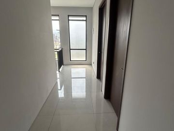 Di sewa rumah baru!