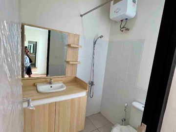 Waterfront Estate, Lippo Cikarang. Rumah Dijual