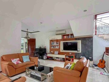 Dijual Rumah Siap Huni Di Menteng Bintaro Dekat BSD ( EN662)