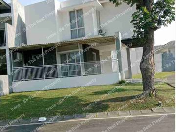 Dijual Cepat Rumah Cantik Hook Royal Residence View Danau