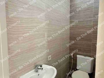 Dijual Cepat Rumah Cantik Hook Royal Residence View Danau
