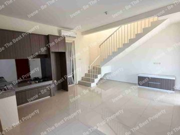 Dijual Cepat Rumah Cantik Hook Royal Residence View Danau