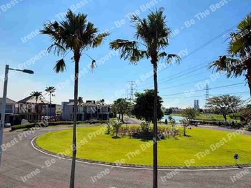 Dijual Cepat Rumah Cantik Hook Royal Residence View Danau