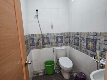 Dijual Rumah 2.5 Lantai siap huni di Pondok Pekayon Indah Bekasi